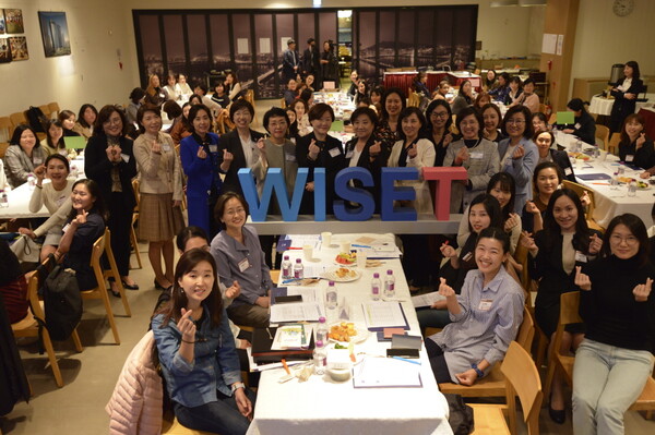 2019년 WOMEN@IT 단체사진. / 사진=한국여성과학기술인육성재단(WISET)